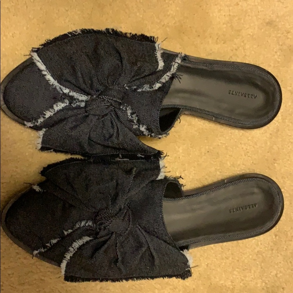 All saints slides with bow